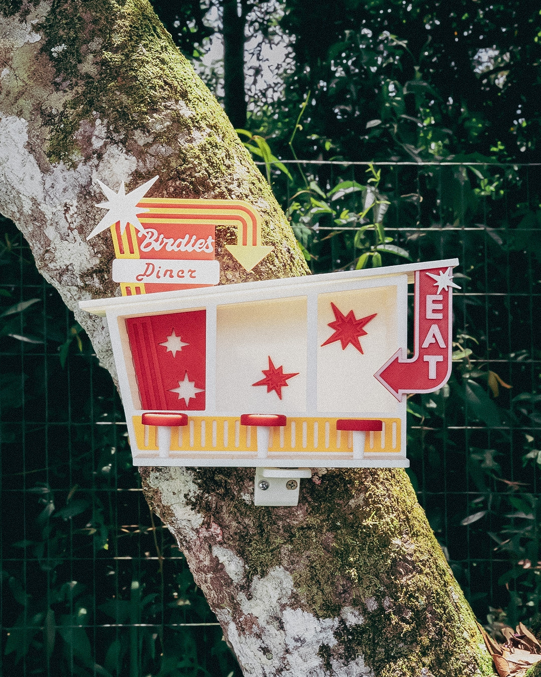 π¦ Birdie's Diner 3D-Printed Bird Feeder β Fun, Unique Design for Backyard Birds β Easy to Hang & Fill! πΏ