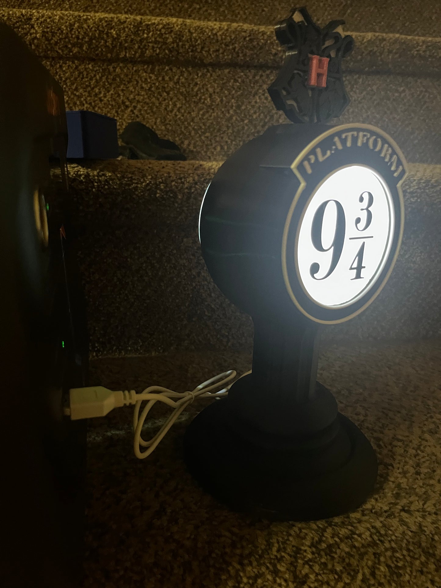 Lighted Super Harry Potter 9 3/4 Train Stop – 9" tall - Advertising - Collectible