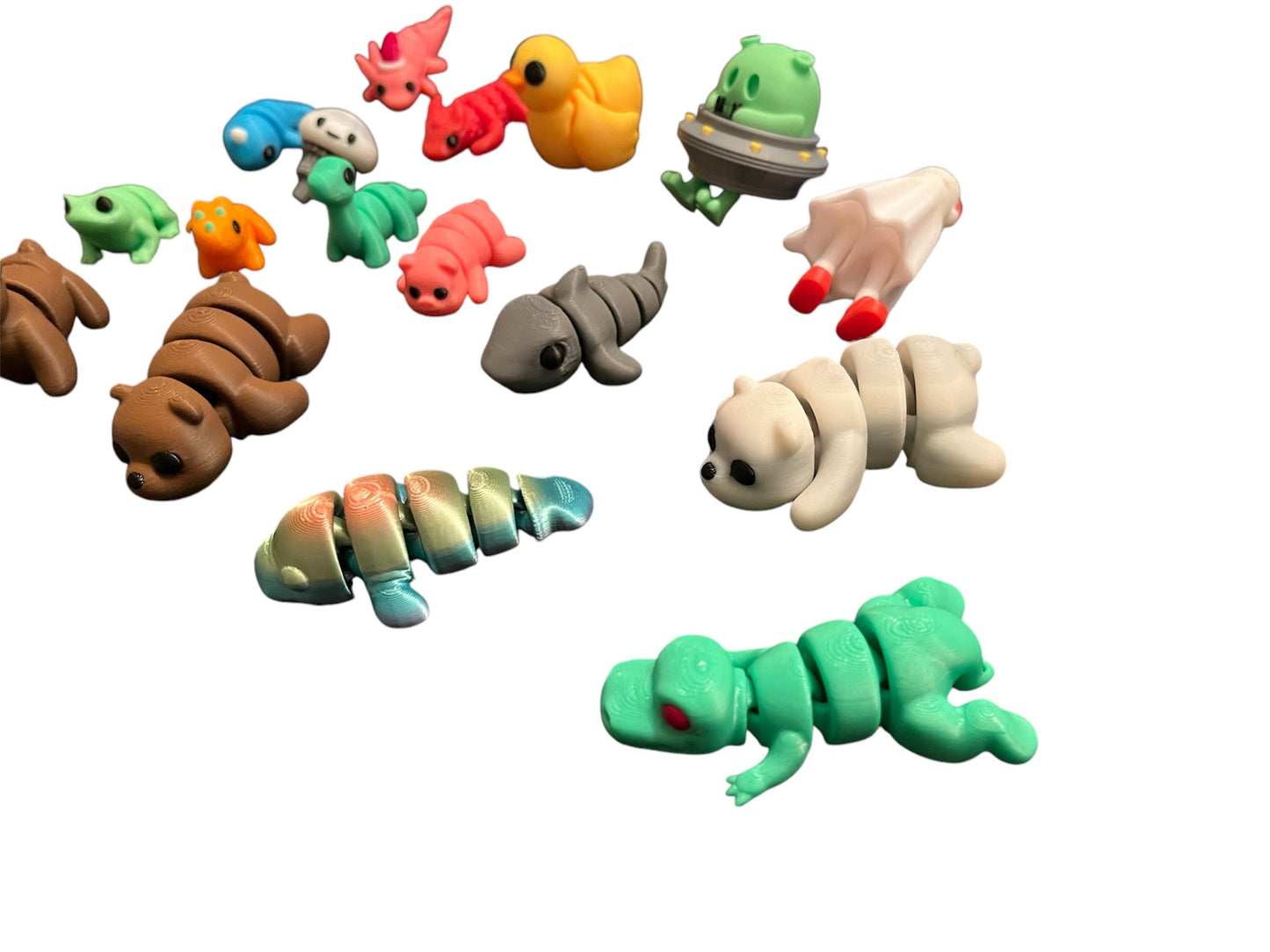 Mini Animal Set, 3D Printed Critter Fidget Toys, Mini Animal Movable Statue Toys. (18 Count)