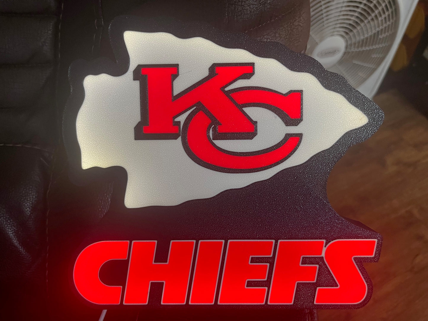 🏈🔥 Kansas City Chiefs Lighted Sign – Bold Red with Official Logo! 🔥🏈