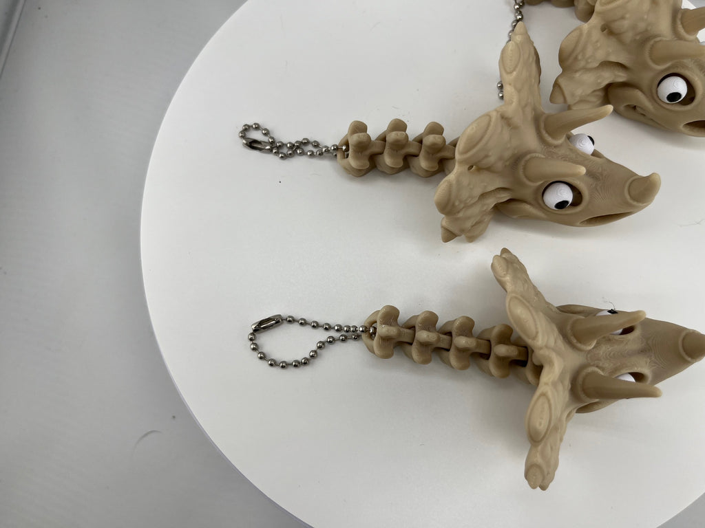 3 Pack Articulated Triceratops Keychains – Flexible 3D Printed Dinosaur Keychain Set – Cute Pocket Dinosaur Key Rings – Fun Collectible Dinos for Bags, Keys & Backpacks