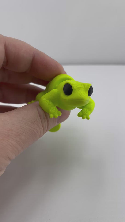 Flexible Articulated Lizard - Tiny 3D Printed Fidget Toy - Various Sizes Available - Team Mascot - Use as a fund raiser for school - Collect them all - Stress relief - ADHD - Key Chain - Zipper Pull - Pal for your pocket - MADE IN THE USA