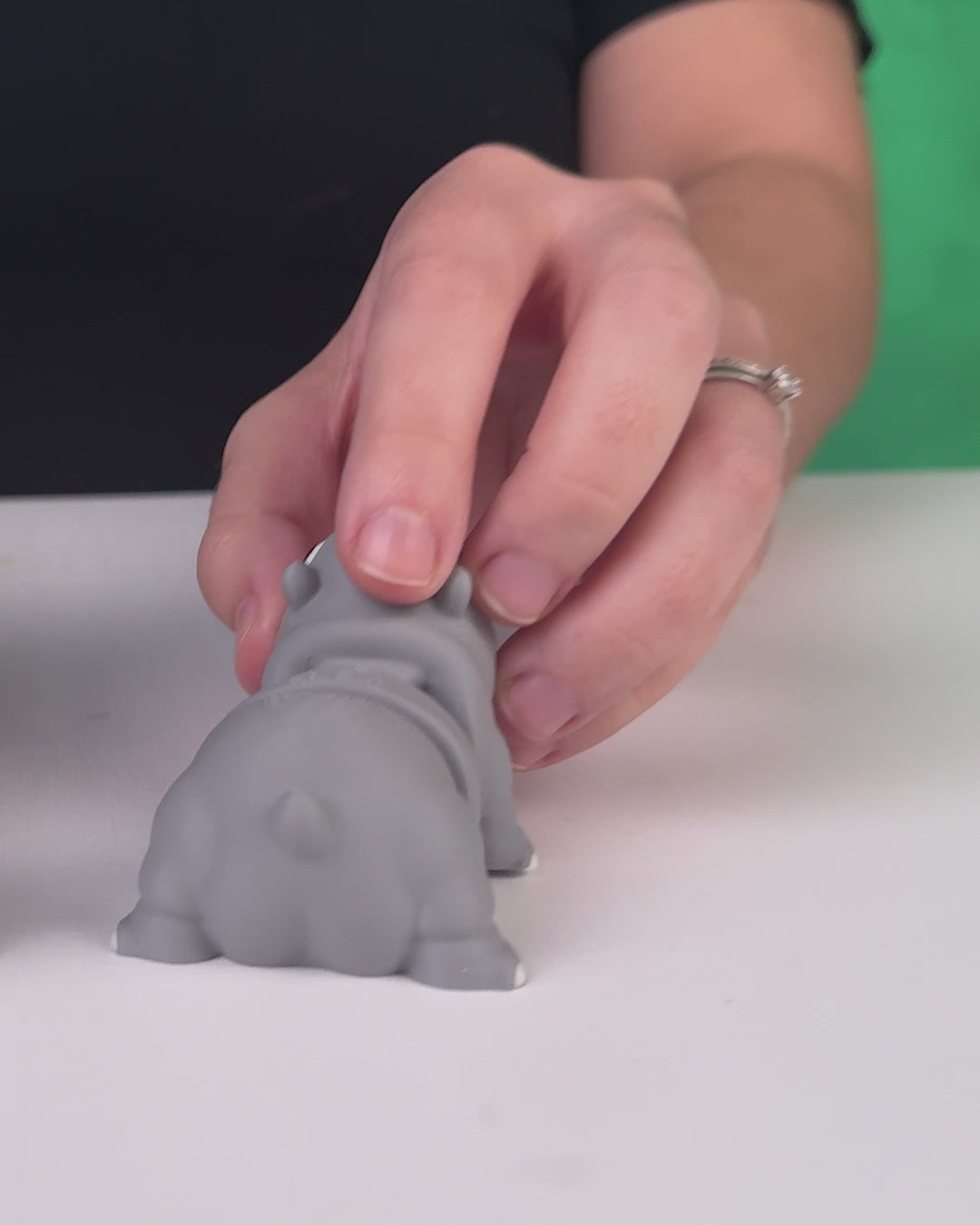 Merry Baby Hippo Keychain – 3D Printed Articulated Accessory