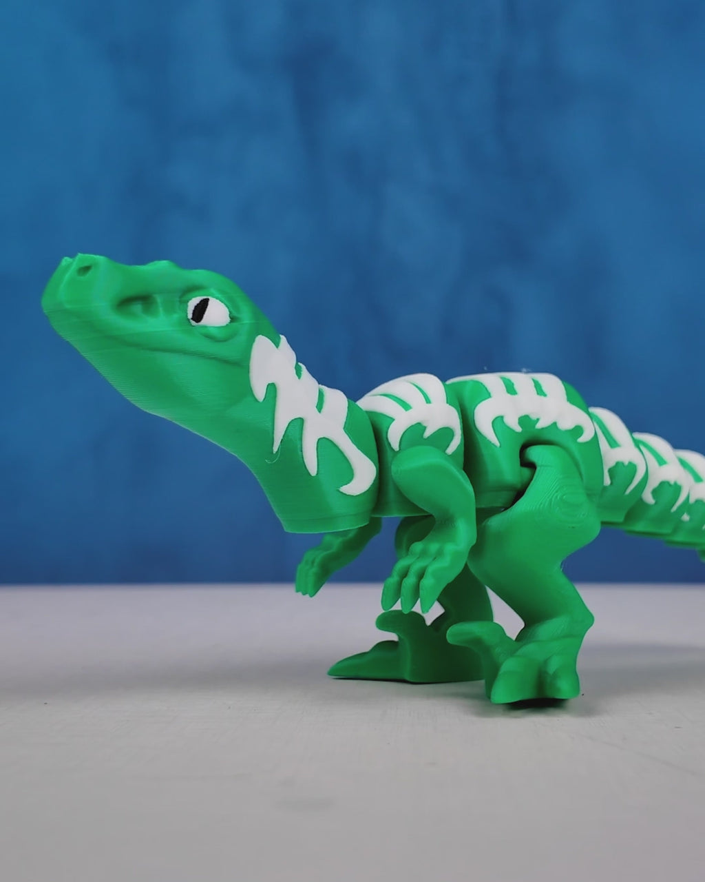 Velociraptor – Articulated 3D Printed Display Figure