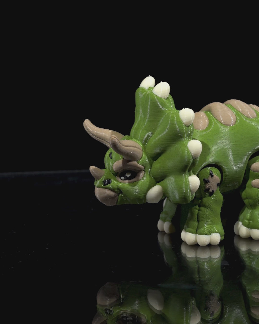 Stuffed Triceratops Keychain – 3D Printed Articulated Accessory