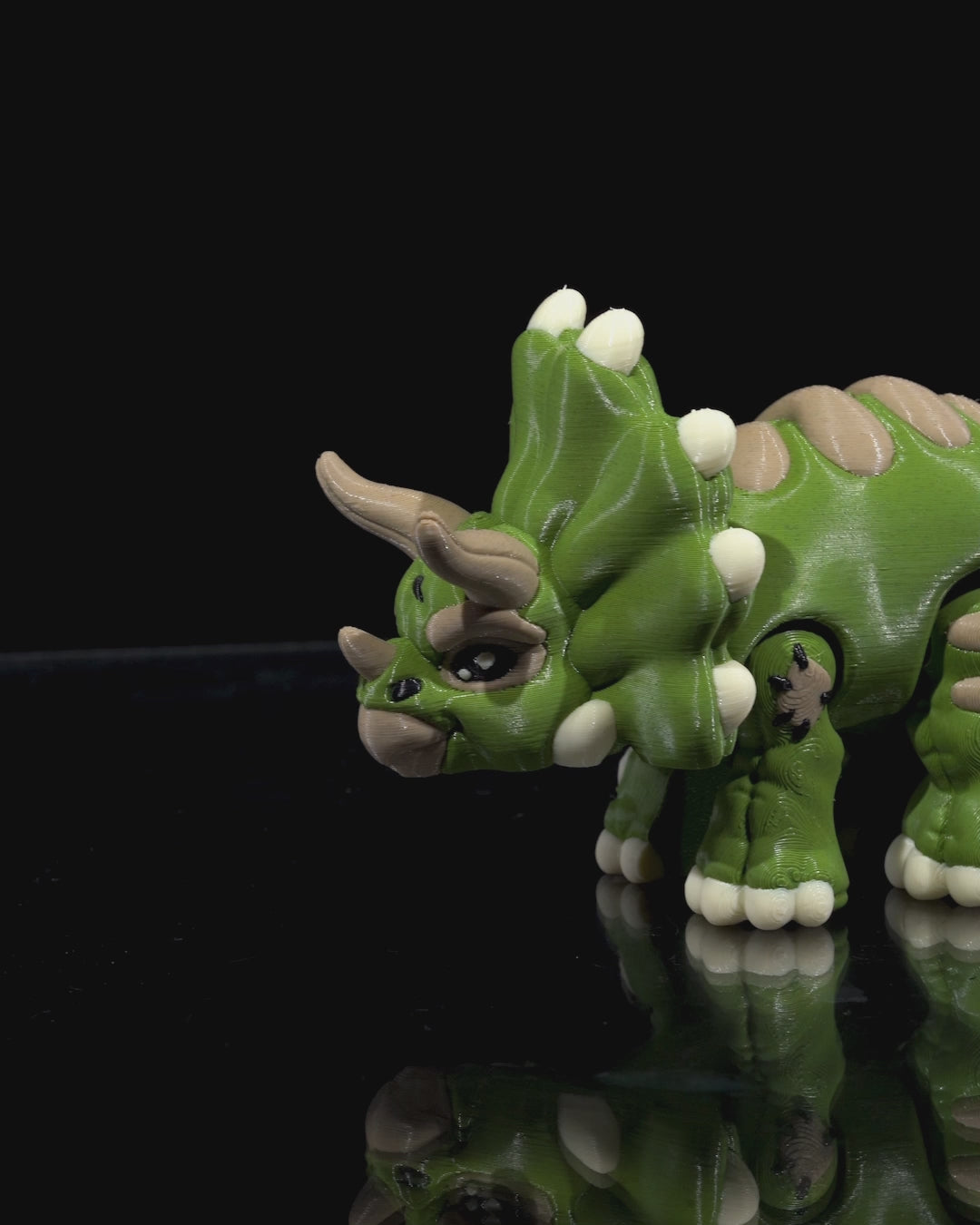 Stuffed Triceratops Keychain – 3D Printed Articulated Accessory